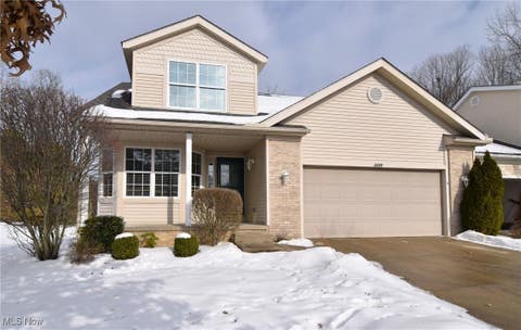 Photo for 2555 Edgebrook