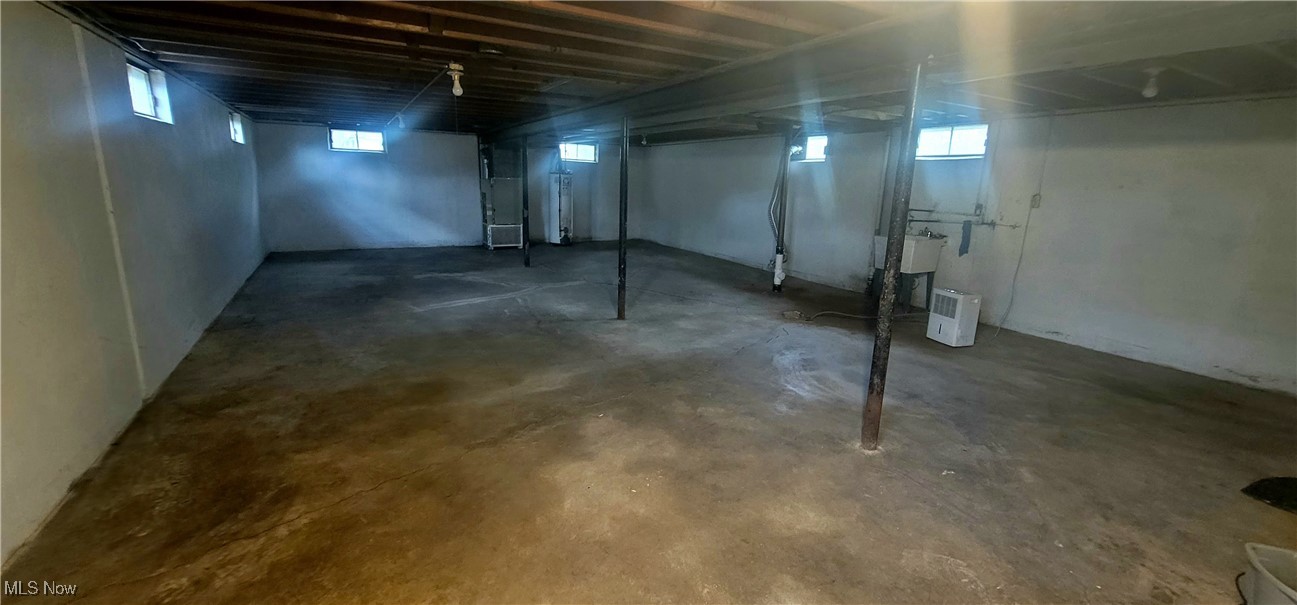 Pole & Reeves City Acres Add - Residential