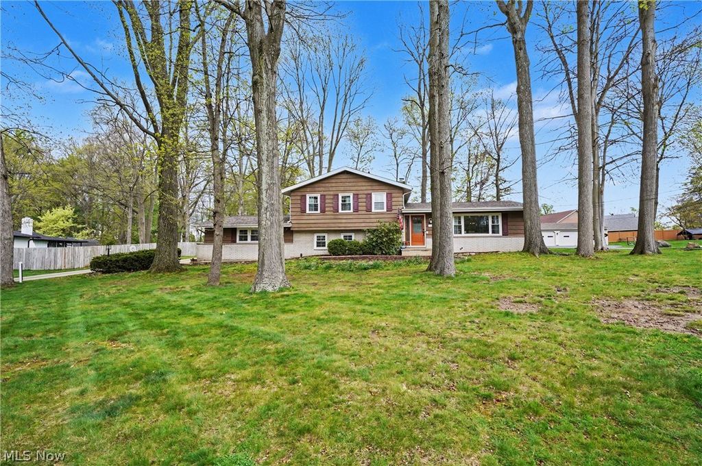 Photo of 296 Willson Avenue, Tallmadge, OH 44278 (MLS # 5205146)