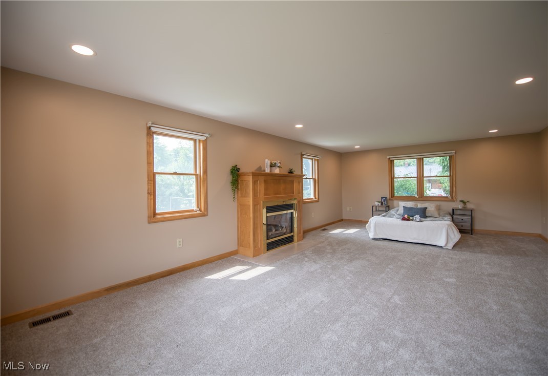 Village/Minerva - Residential