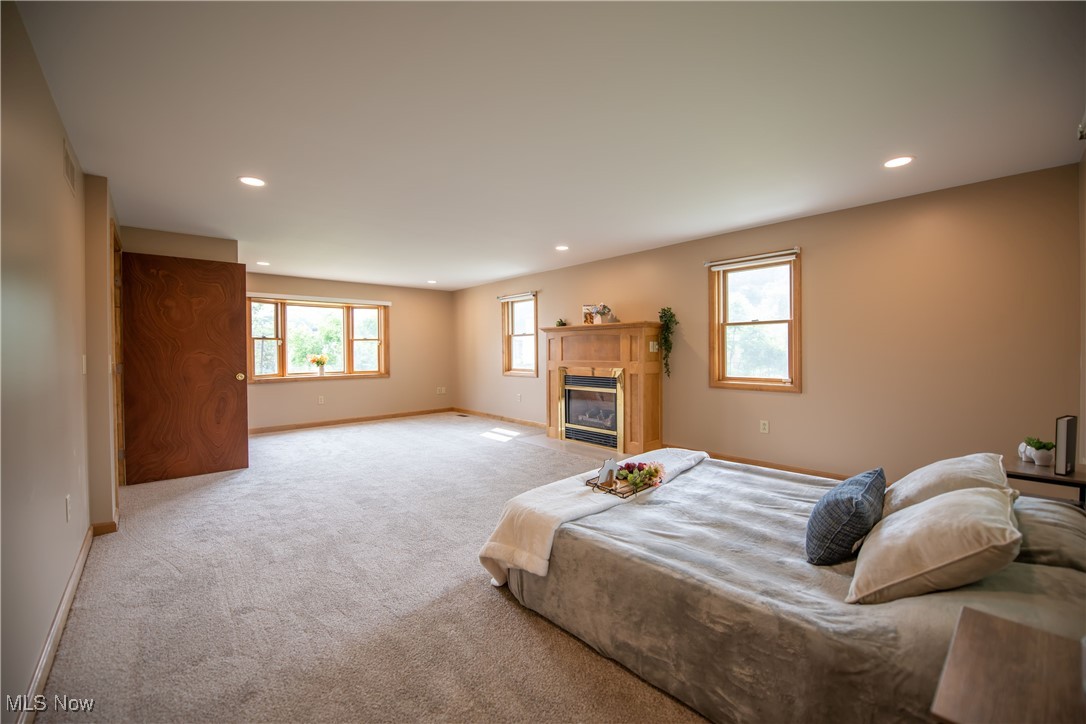 Village/Minerva - Residential