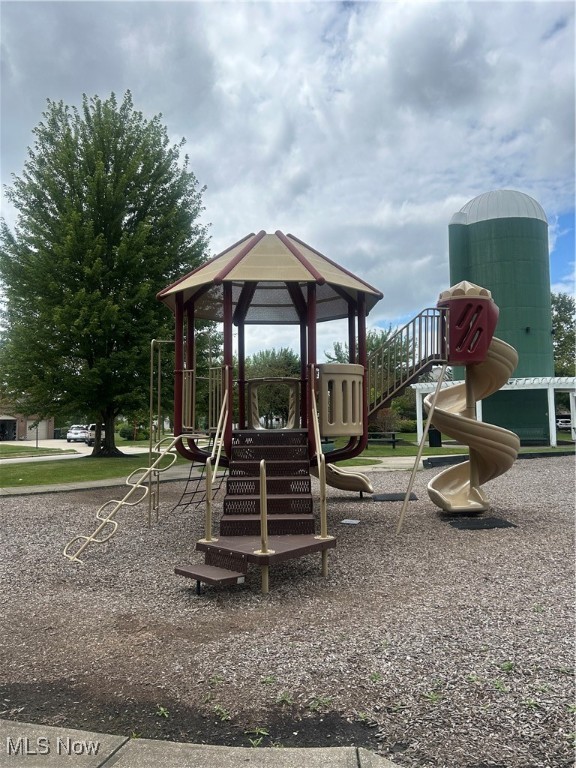 Calls Farm Ph Five - Residential