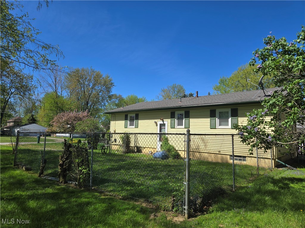 150 Parmely Avenue, Elyria, Ohio image 10