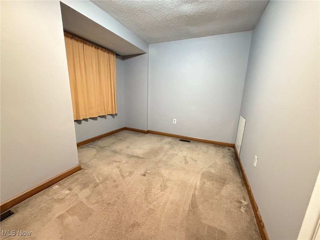 38365 North Lane #G103, Willoughby, Ohio image 11