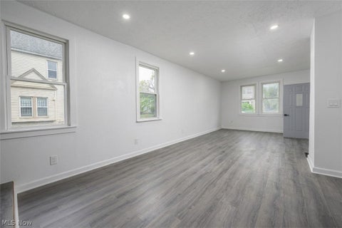 Tiny photo for 1266 E 102nd Street, Cleveland, OH 44108 (MLS # 5220588)