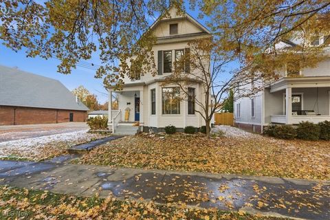 Tiny photo for 524 6th Street, Marietta, OH 45750 (MLS # 5185026)