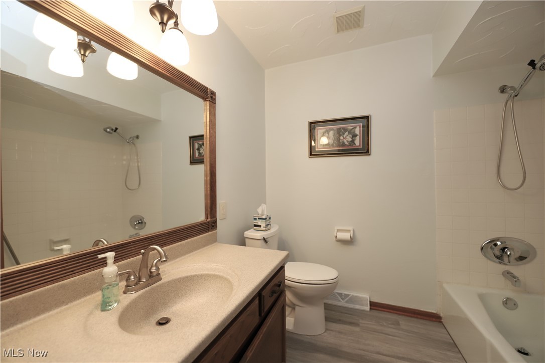 4729 White Oaks Drive, Brunswick, Ohio image 15