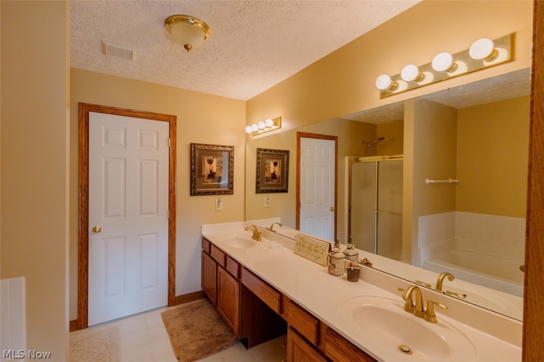 Burnham Hills 01 - Residential