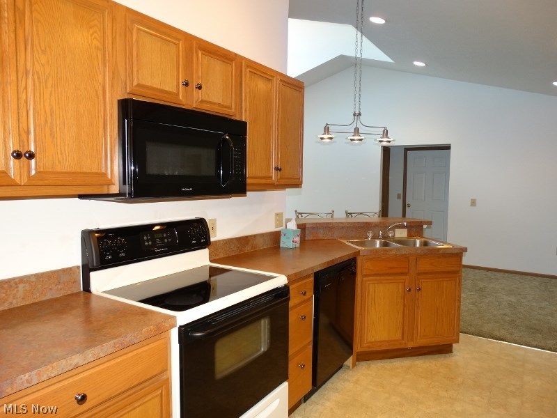 Abbey Glen Condos - Residential