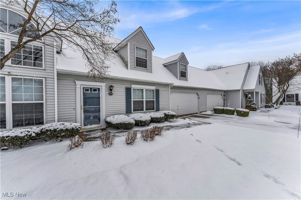 Photo of 24870 Overlook Court #7, Olmsted Falls, OH 44138 (MLS # 5177859)