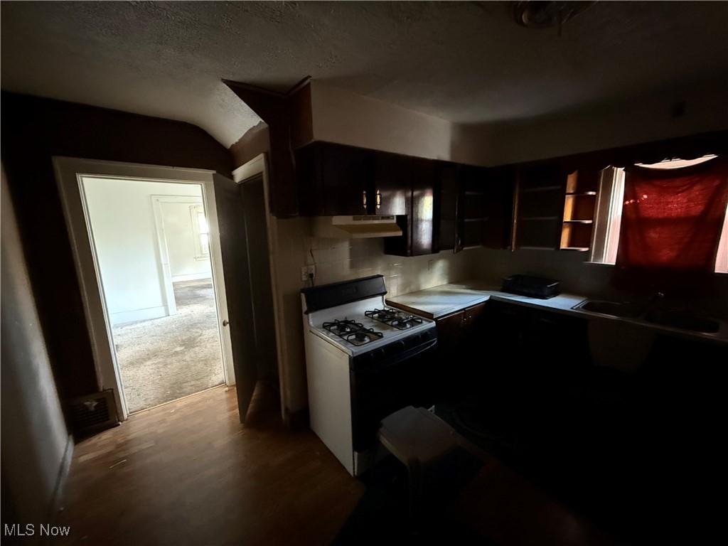 Colonial Park - Residential Income