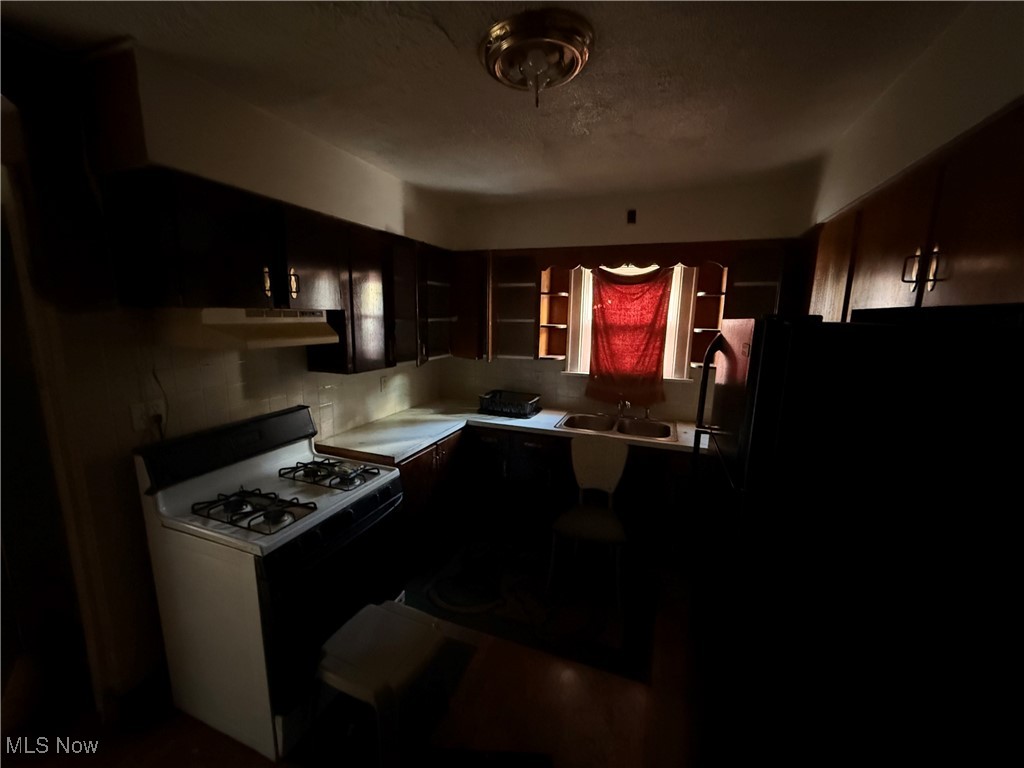 Colonial Park - Residential Income