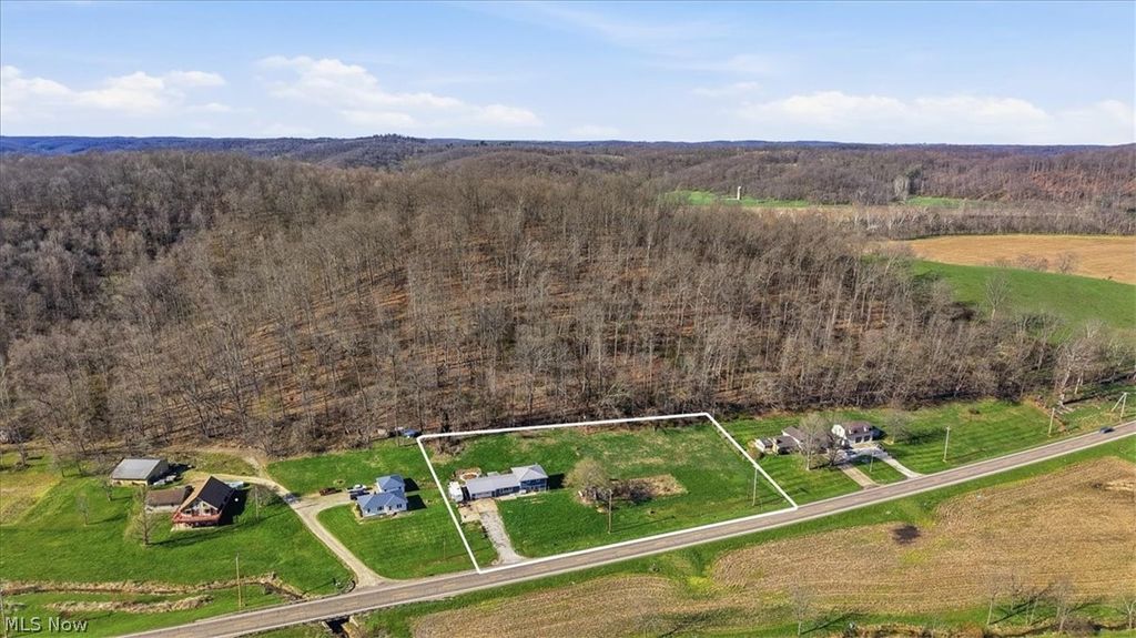 Photo of 36680 US Highway 36, Warsaw, OH 43844 (MLS # 5200222)