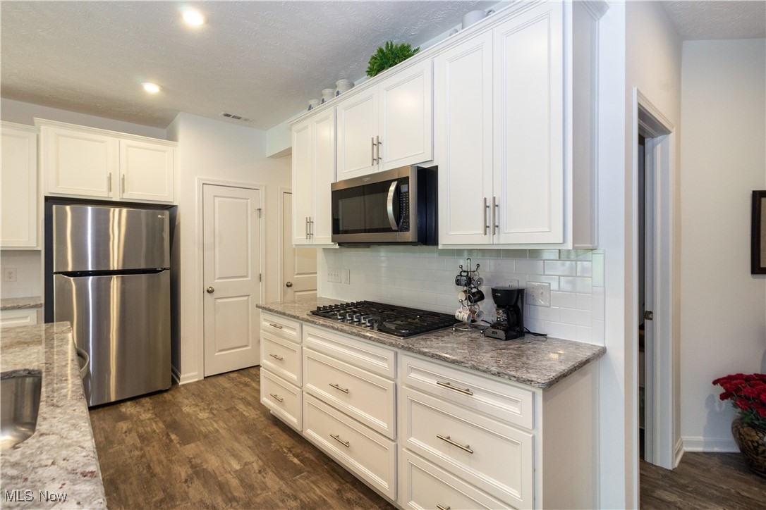 27661 Serviceberry Court