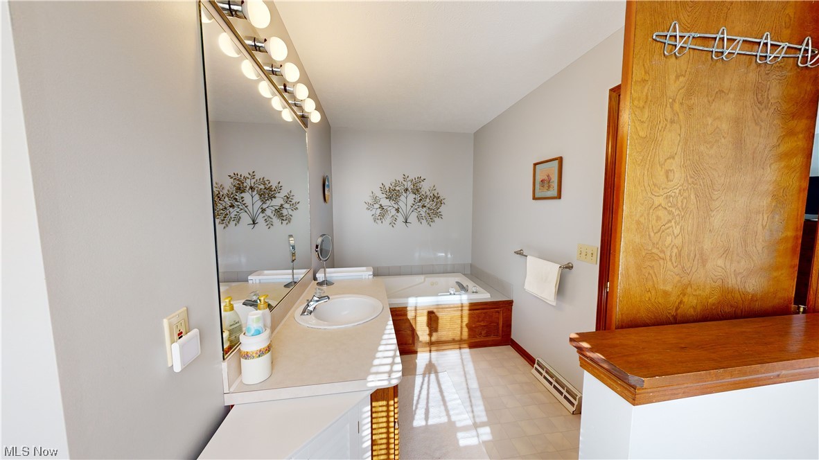 Ashton Woods Estate - Residential