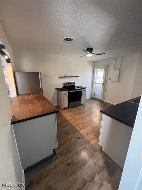 Black River 01 - Commercial Sale