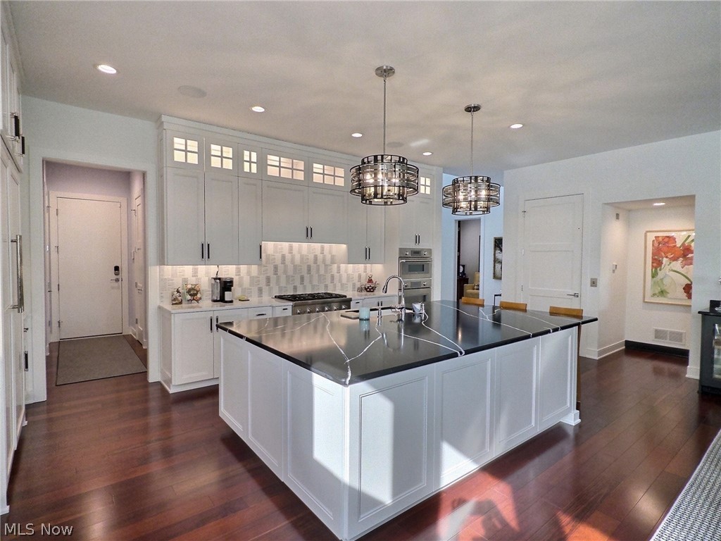 Bridgeport - Residential