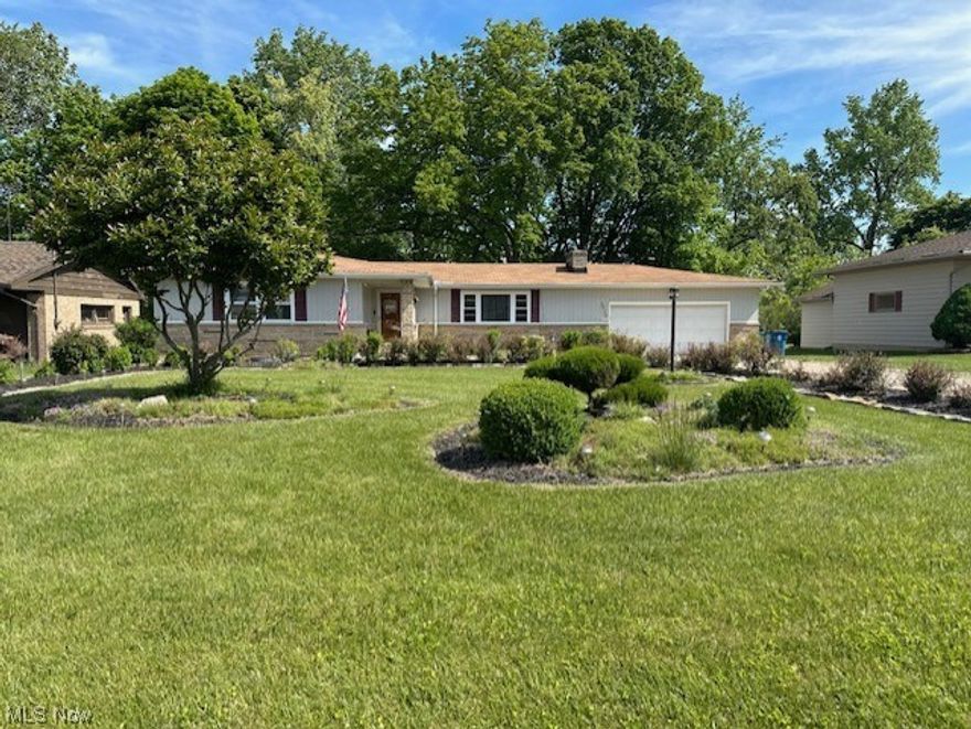 This beautiful 3 bedroom, 2 bathroom house features a full basement with a bar and ample storage space. The fenced-in backyard and stunning landscaping provide a serene escape, while the spacious bedrooms and partial kitchen in the basement offer plenty of room for entertaining. Perfect for families or anyone who loves to host, this property has it all!