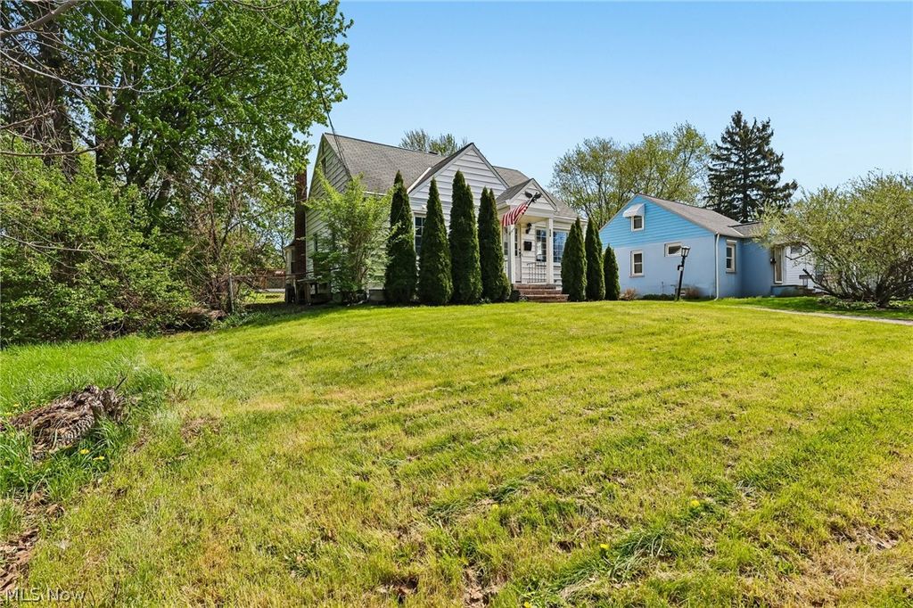 Photo of 338 N Rocky River Drive, Berea, OH 44017 (MLS # 5204489)