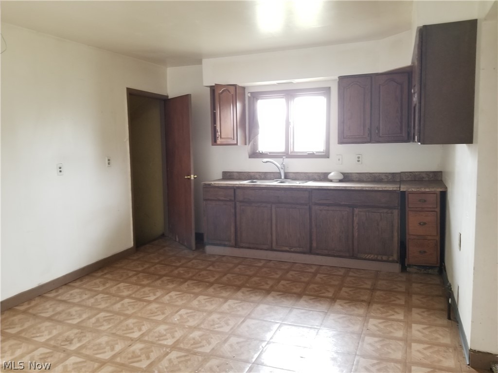 Delia L Hamilton' Sub - Residential Income