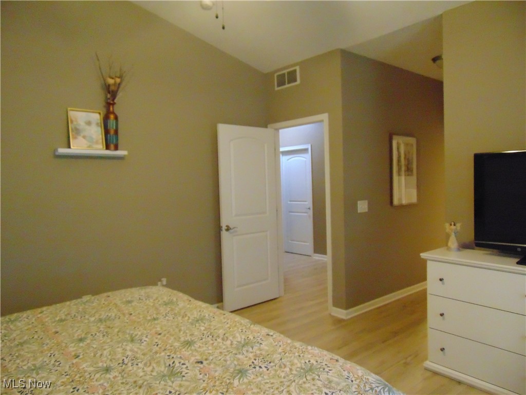 Cross Creek Village Condo - Residential