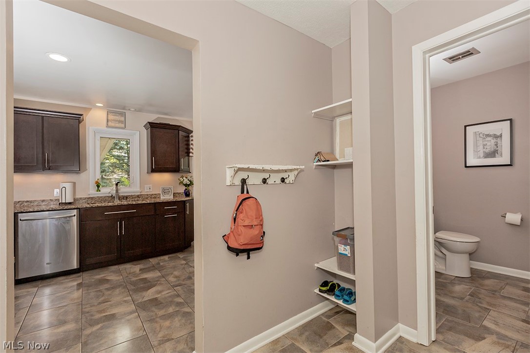 Williamsburgh Estates 02 - Residential