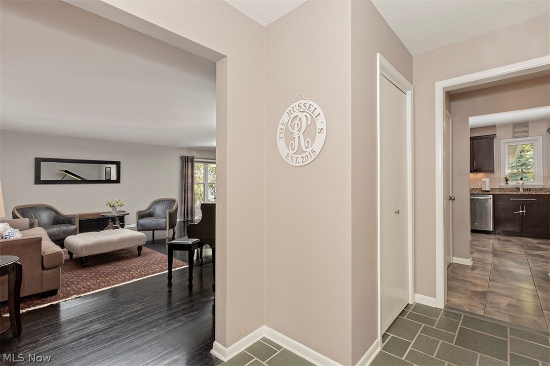 Williamsburgh Estates 02 - Residential