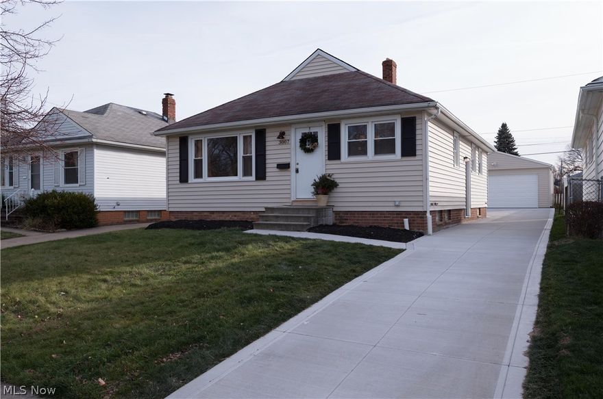 Wow! Everything has been done for you in this 3 bedroom, 1.5 bath ranch. It features a NEW kitchen that has espresso cabinets, ceramic flooring, new counters, tiled back splash, and stainless steel appliances. The living room features refinished hardwood floors and a large front window that brings in plenty of light. The bathroom offers a new ceramic floor, new vanity and a new bathtub with tiled surround. The lower level has a large finished rec room with new carpeting, recessed lighting and a bar for you to enjoy. Other updates include: new windows, new electrical panel, new furnace and A.C., all new plumbing throughout, and new light fixtures. Completing this offering is a newly replaced driveway with freshly waterproofed basement west wall and a brand new 2 car garage!! This home is ready for you!

--