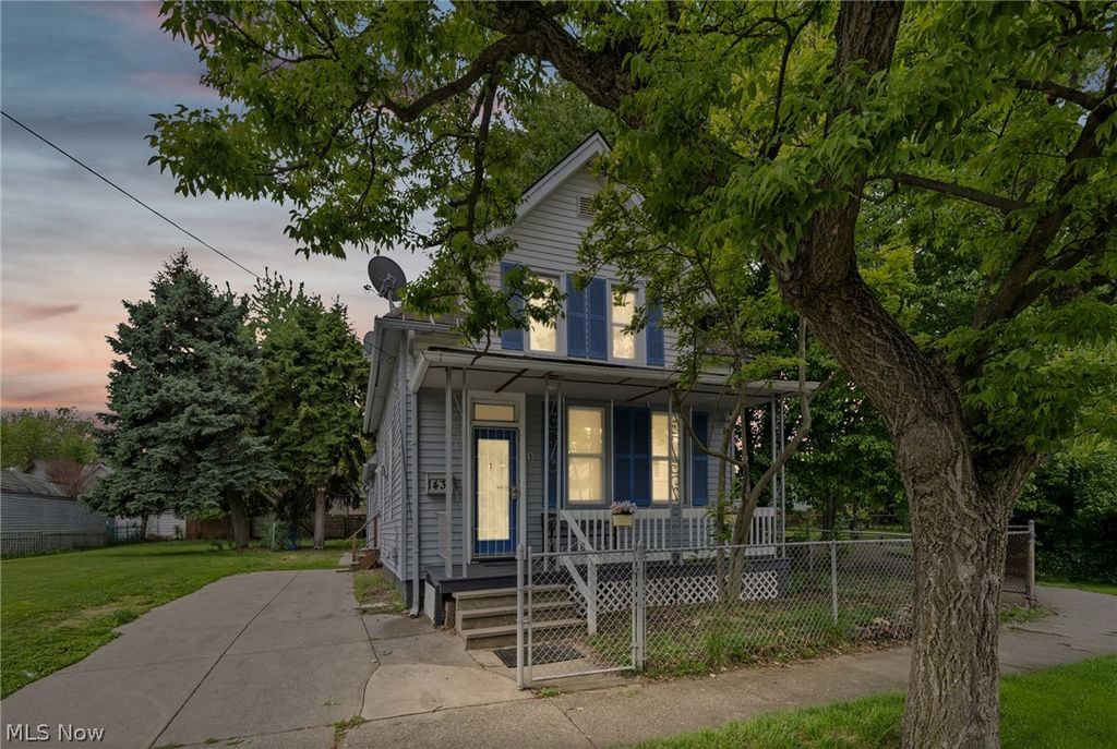 Photo of 1430 E 53rd Street, Cleveland, OH 44103 (MLS # 5210796)