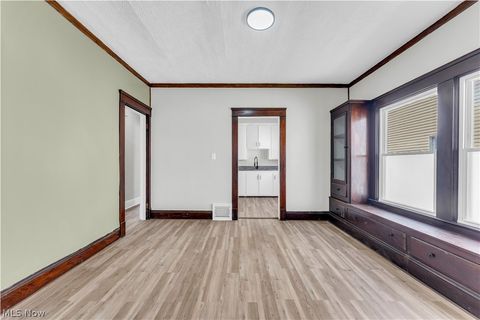Tiny photo for 428 E 148th Street #1/DN, Cleveland, OH 44110 (MLS # 5190125)