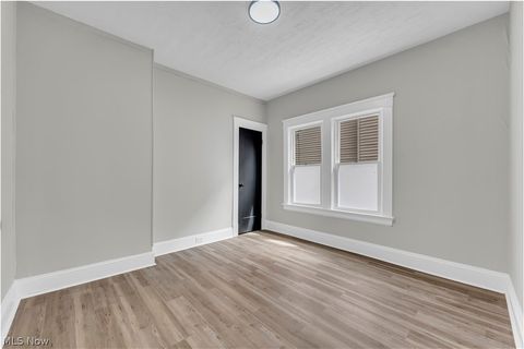 Tiny photo for 428 E 148th Street #1/DN, Cleveland, OH 44110 (MLS # 5190125)