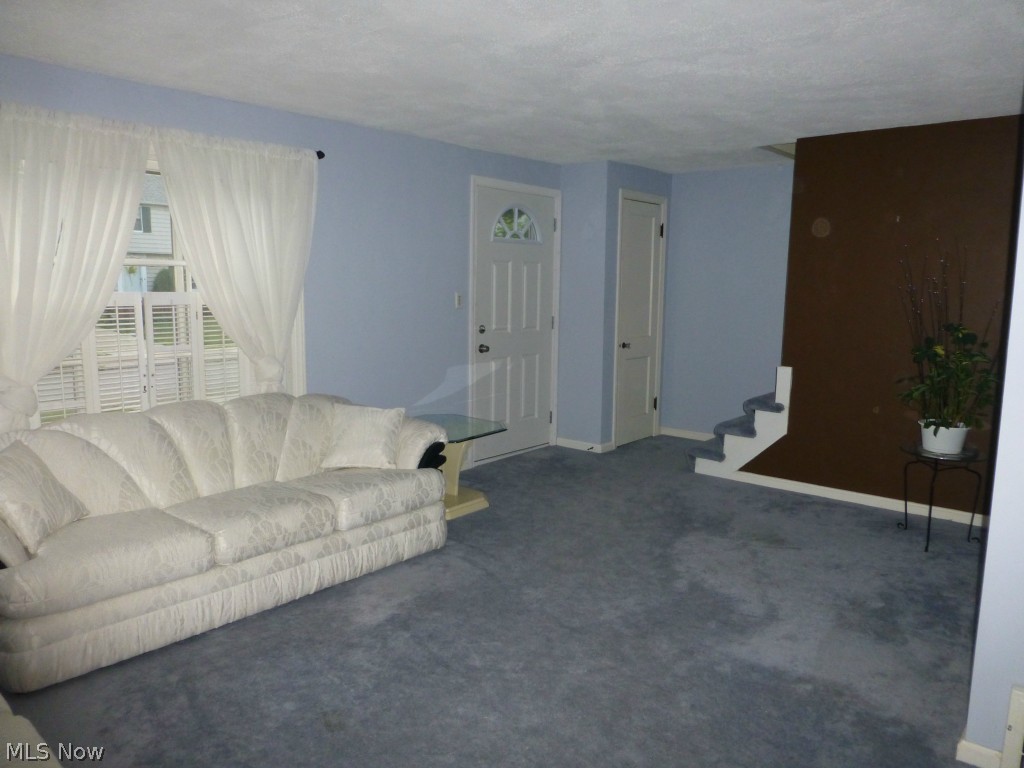 Knight-Norris-Gibbs Cos Mayfi - Residential