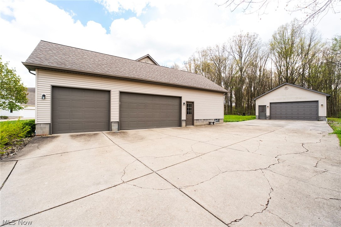 Caymen Bluff - Residential