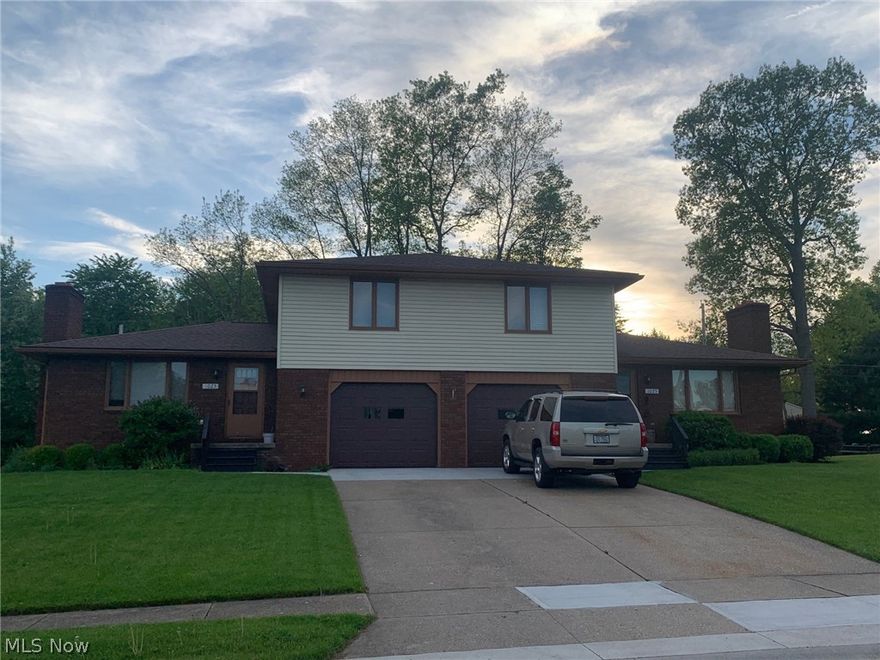 Duplex.  Each unit has 2 bedrooms and 1 bath.  Tenants bring their own washer and dryers.  Owner is local and has managed and maintained these units. More buildings available for purchase.