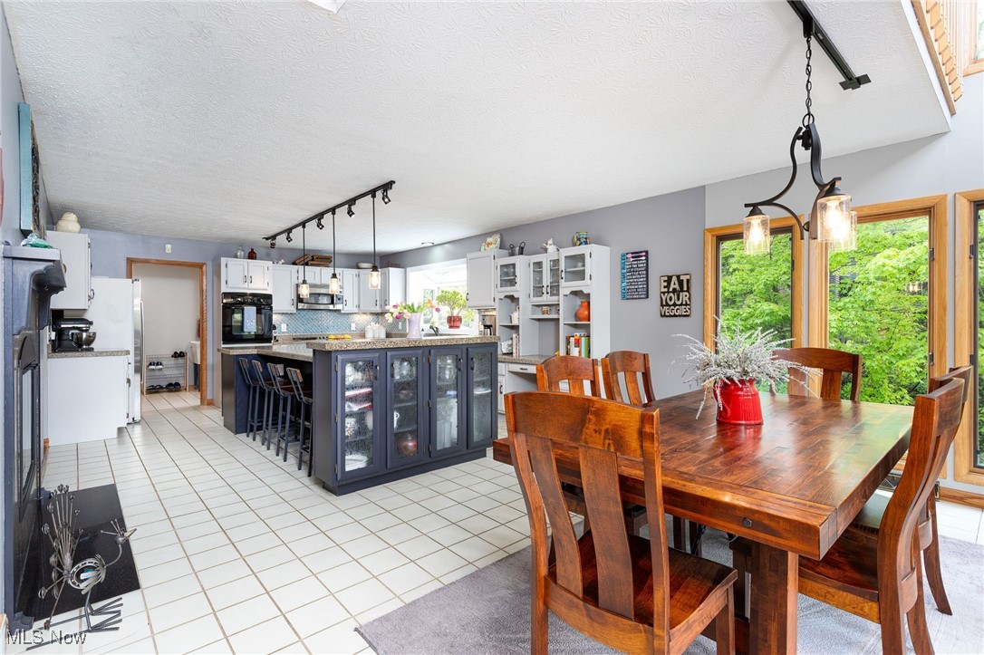 2616 Bethany Lane, Hinckley, Ohio image 11