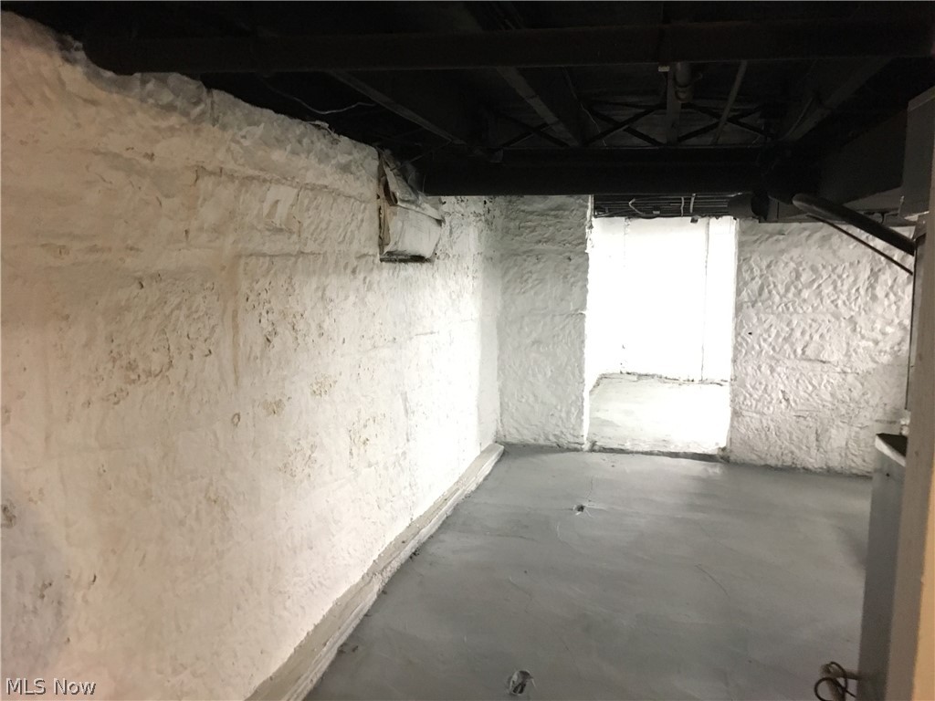 Voris - Residential Lease