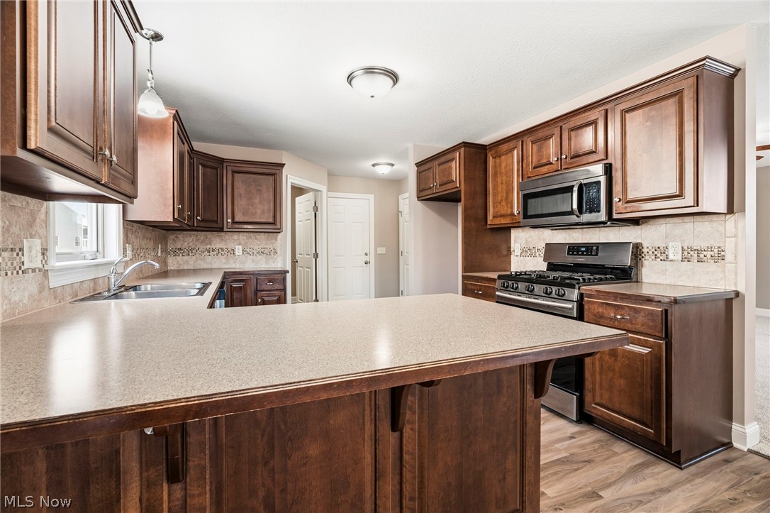 Knights Xing 01 - Residential