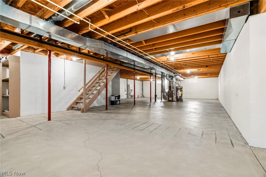 Knights Xing 01 - Residential