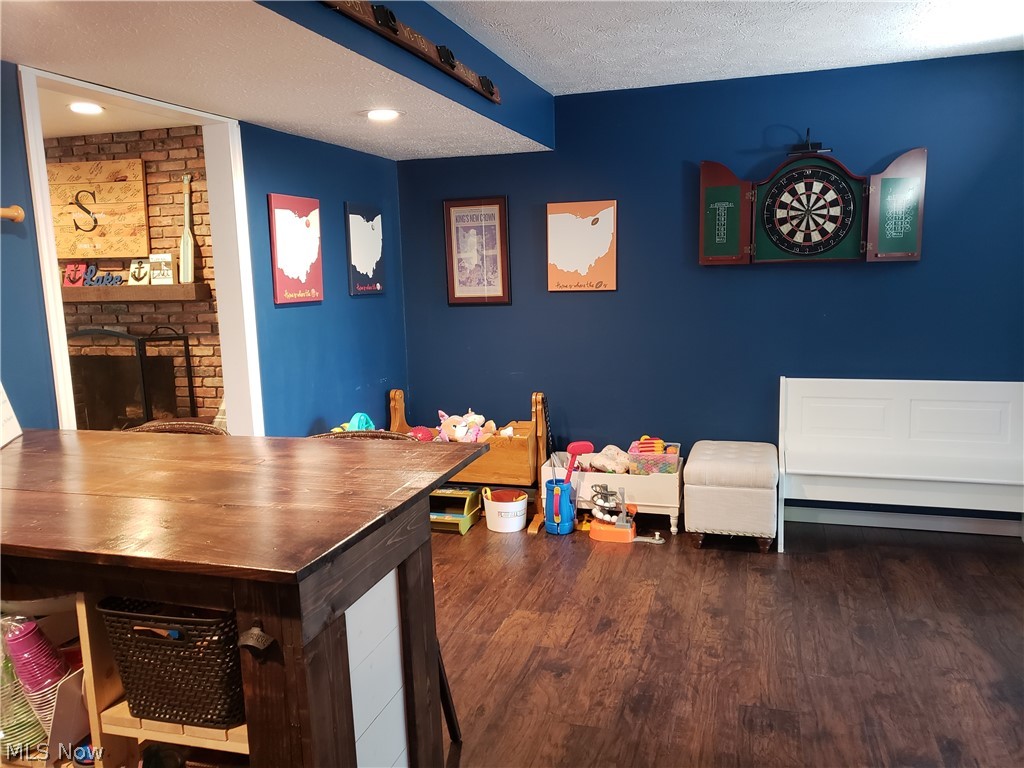 Aurora Shores - Residential