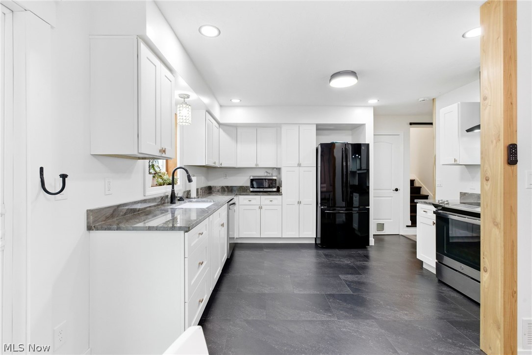 Mel Rose Drive - Residential