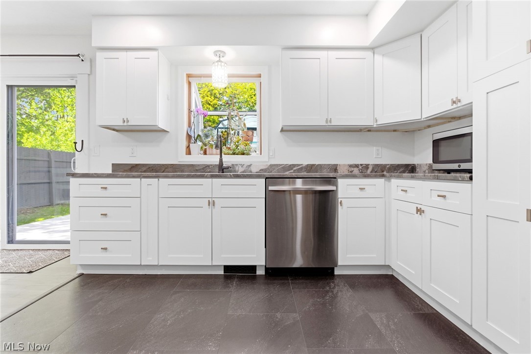 Mel Rose Drive - Residential