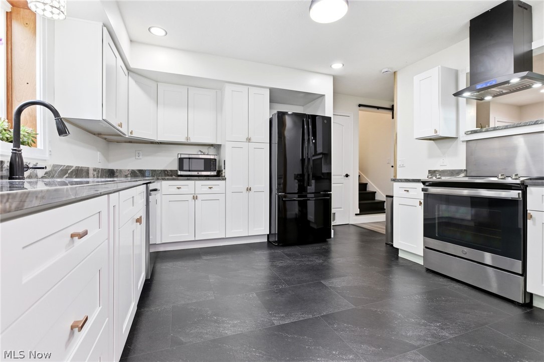 Mel Rose Drive - Residential