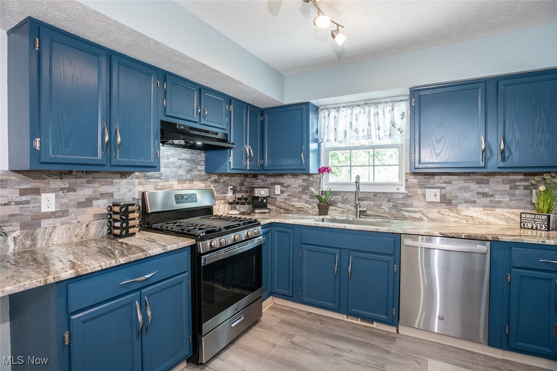 929 Yorktown Drive, Medina, Ohio image 15