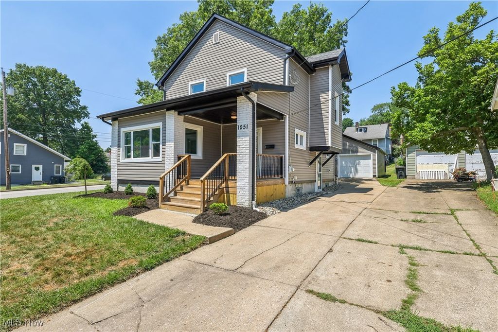 Photo of 1551 Preston Avenue, Akron, OH 44305 (MLS # 5176260)