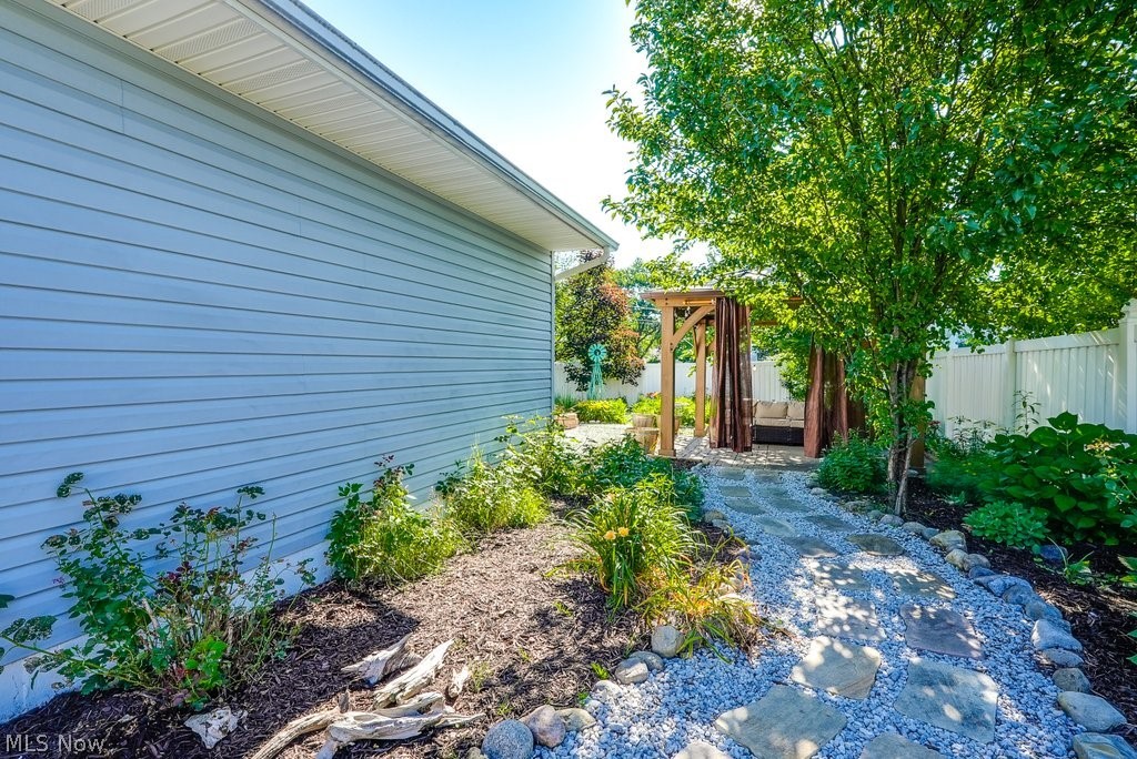 Hiwood Heights - Residential