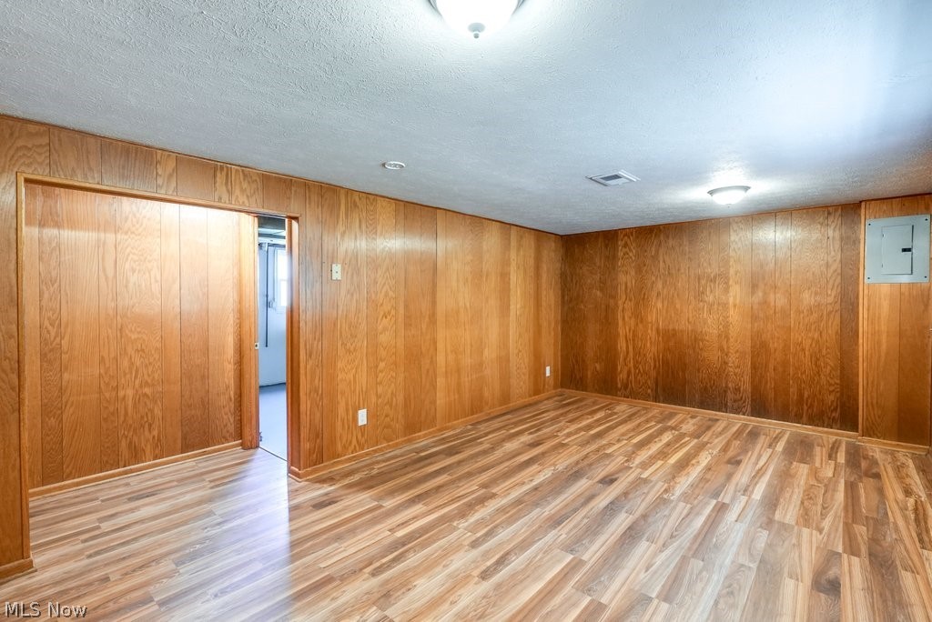 Hiwood Heights - Residential