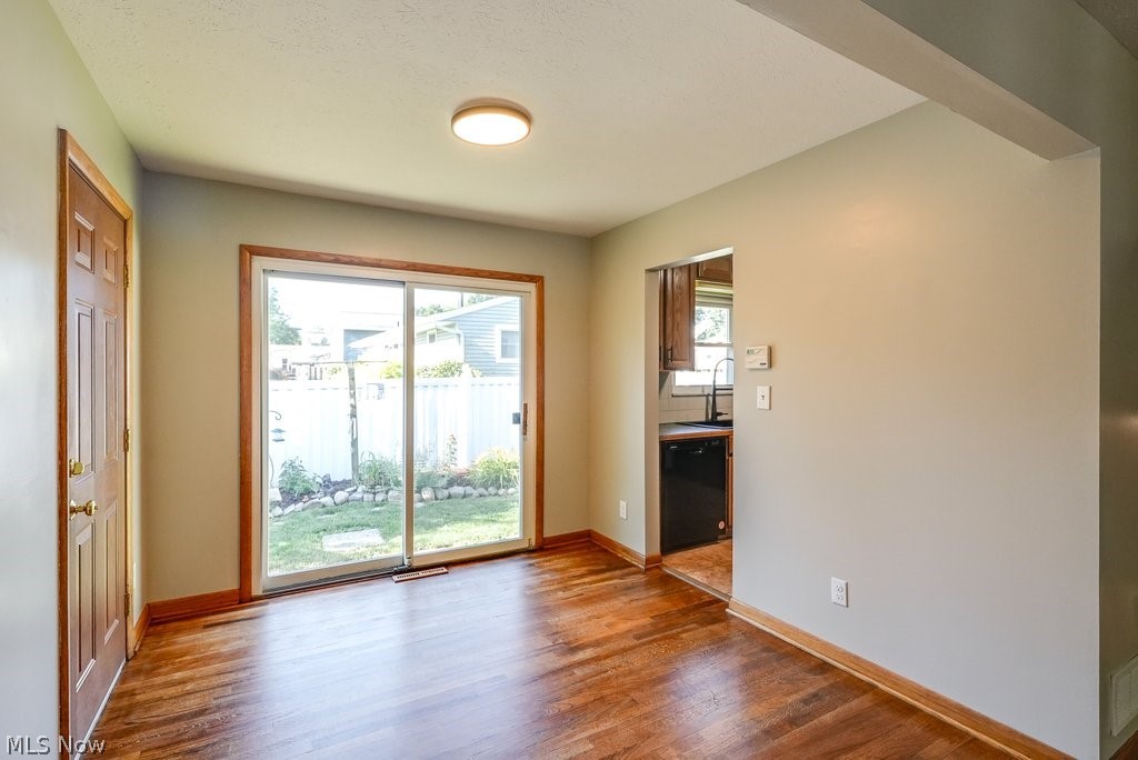 Hiwood Heights - Residential