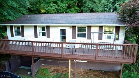 Photo for 612 Baltzley Valley Road NE