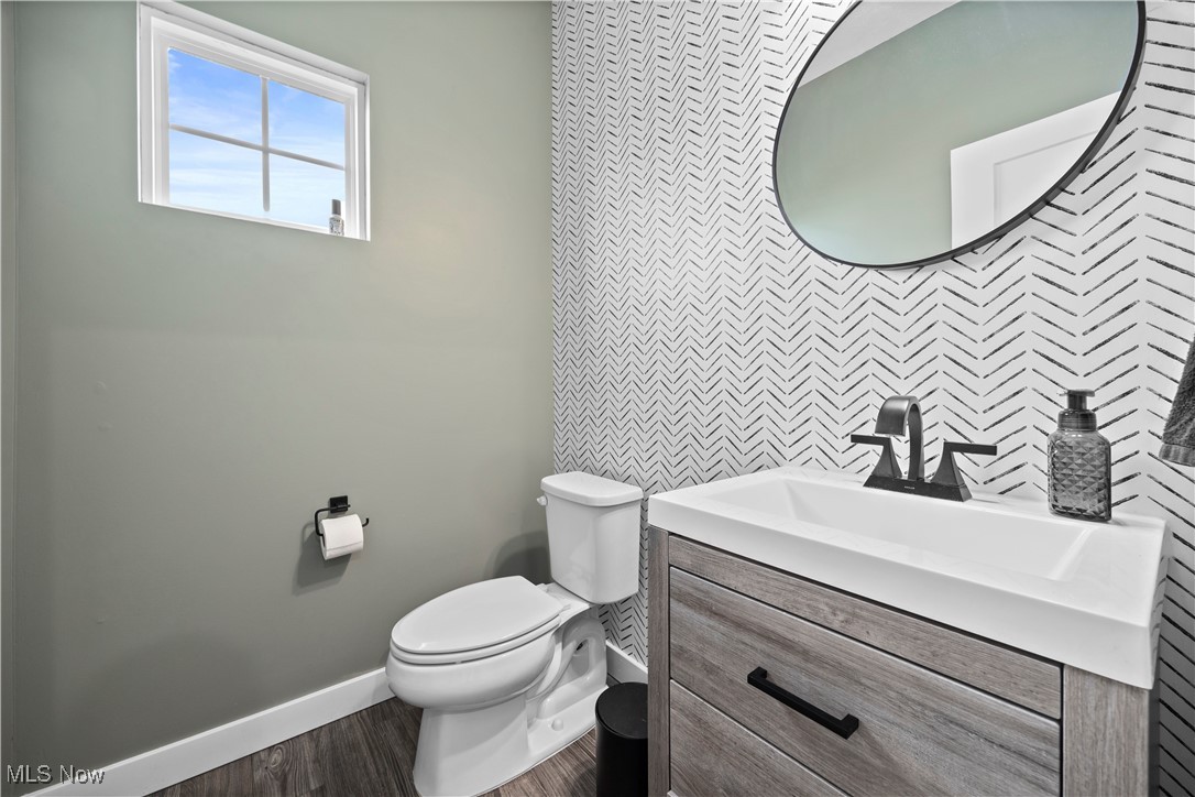 6366 Shadow Creek Drive, Medina, Ohio image 25