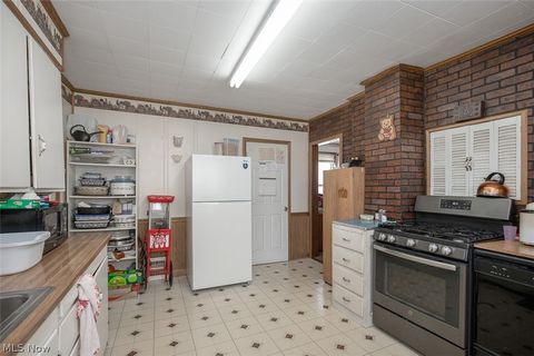 Tiny photo for 3655 W 48th Street, Cleveland, OH 44102 (MLS # 5190200)